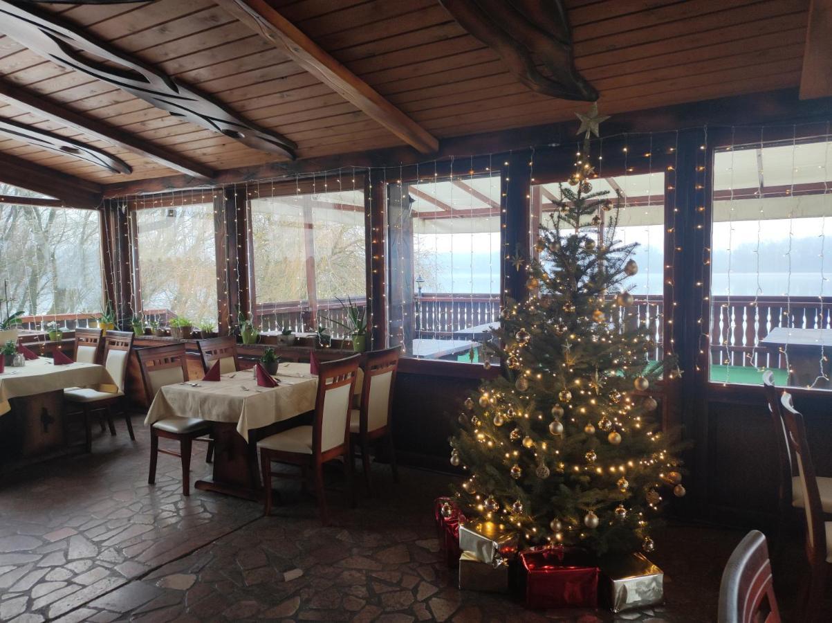 Camelot Club Szálloda