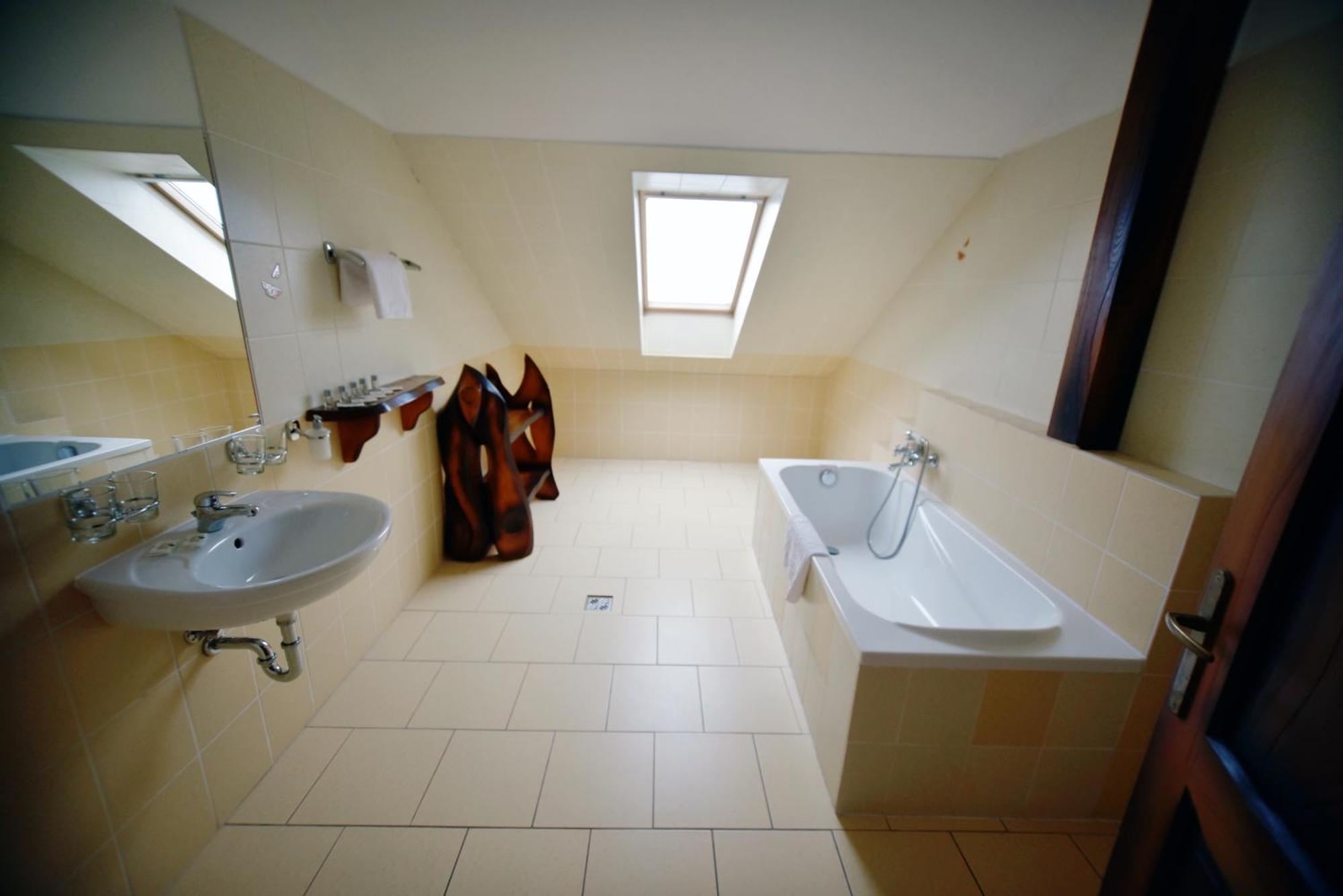 Camelot Club Szálloda 3*
