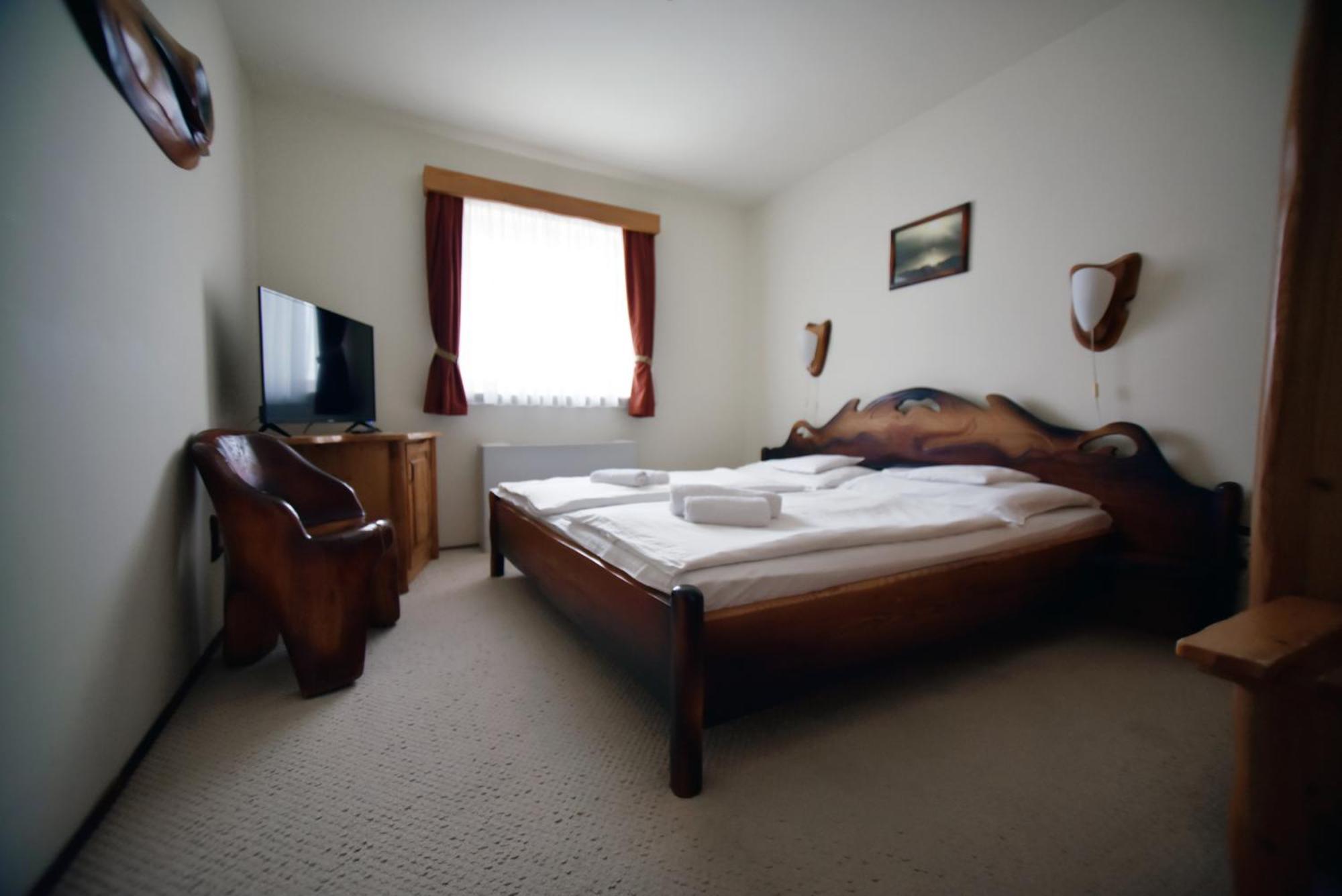 Camelot Club Hotel